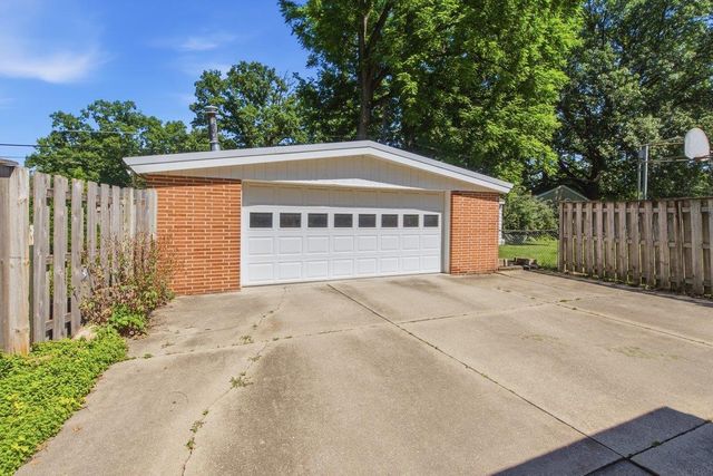 2810 Neola Street, Cedar Falls, IA 50613