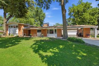 2810 Neola Street, Cedar Falls, IA 50613
