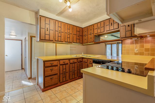 996 Old State Road 46, Nashville, IN 47448