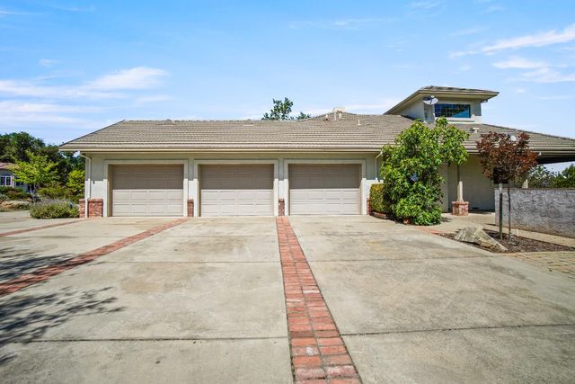2421 Chantrelle Ct, Placerville, CA 95667