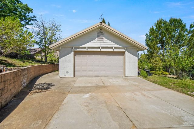 2421 Chantrelle Ct, Placerville, CA 95667