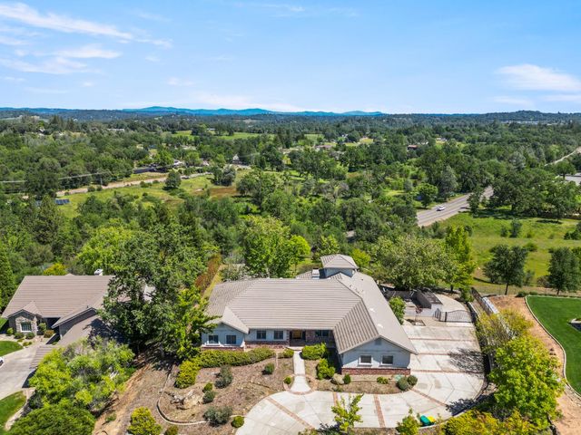 2421 Chantrelle Ct, Placerville, CA 95667