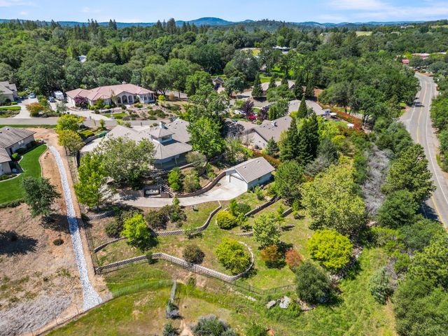 2421 Chantrelle Ct, Placerville, CA 95667