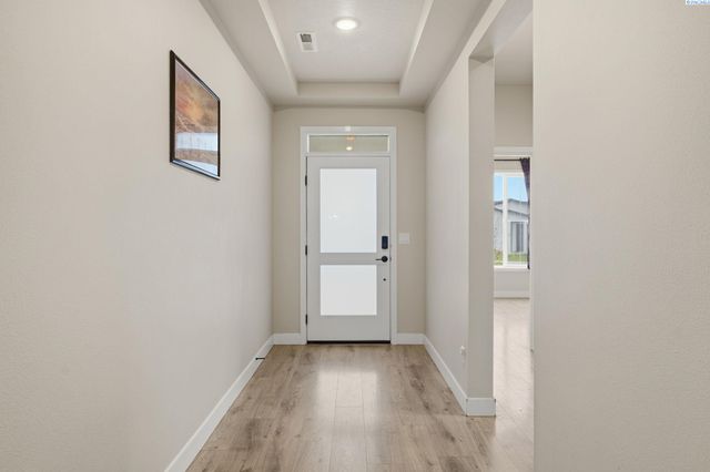 2572 Clark Ridge Dr, Richland, WA 99352