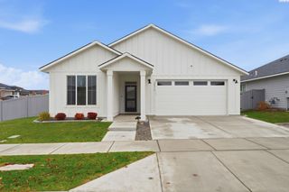 2572 Clark Ridge Dr, Richland, WA 99352