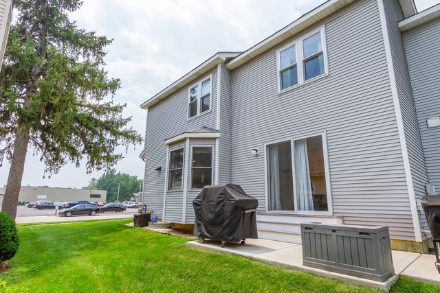 725 Stevens Street, Geneva, IL 60134