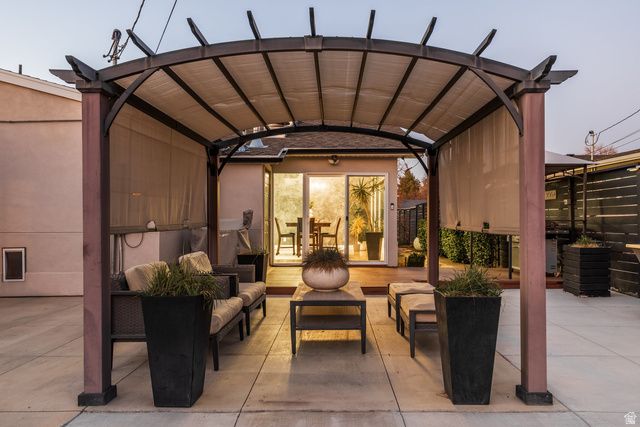 4971 S WESTMOOR RD, Holladay, UT 84117