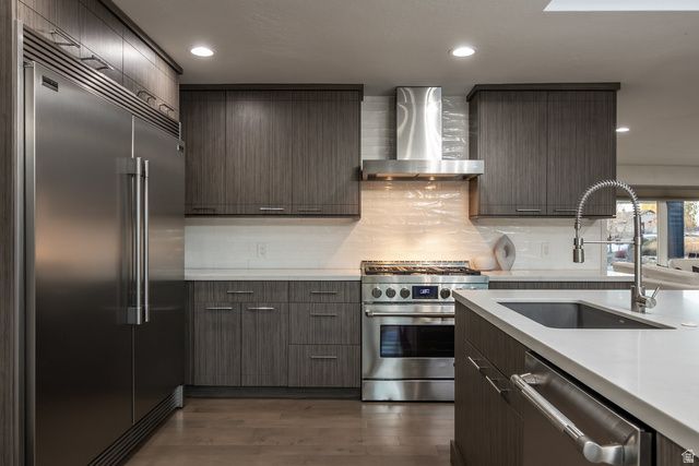 4971 S WESTMOOR RD, Holladay, UT 84117