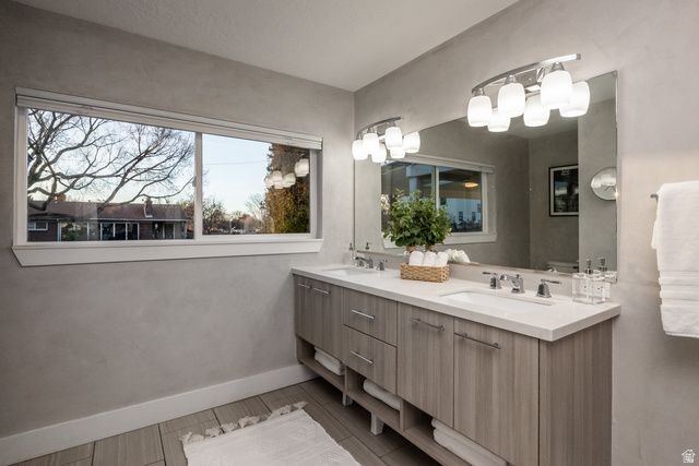 4971 S WESTMOOR RD, Holladay, UT 84117