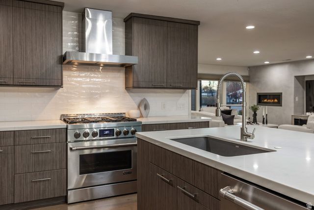 4971 S WESTMOOR RD, Holladay, UT 84117