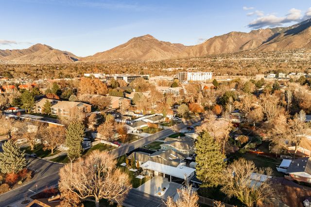 4971 S WESTMOOR RD, Holladay, UT 84117