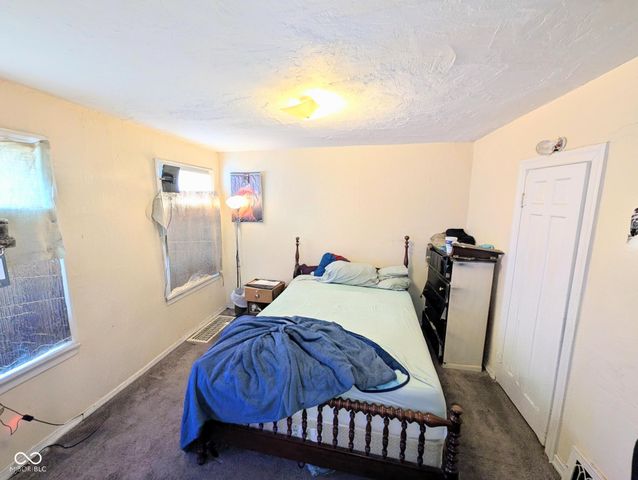 309 W 29th Street, Anderson, IN 46016