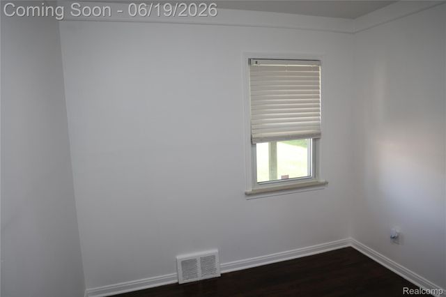 17396 Brody Avenue, Allen Park, MI 48101