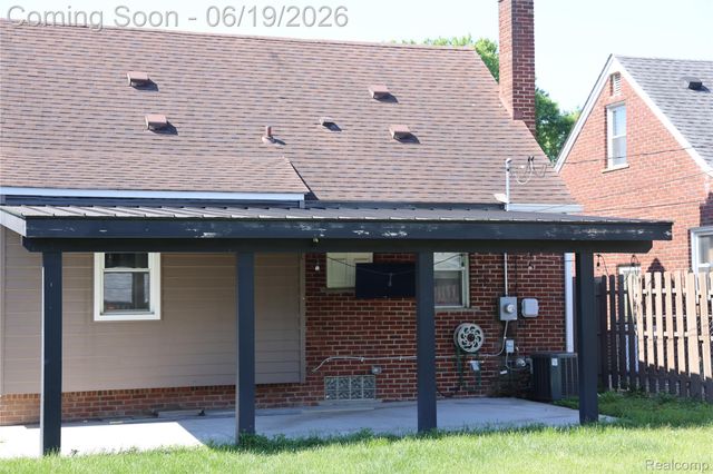 17396 Brody Avenue, Allen Park, MI 48101
