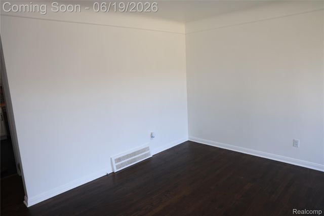 17396 Brody Avenue, Allen Park, MI 48101