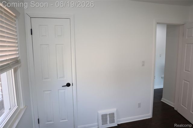 17396 Brody Avenue, Allen Park, MI 48101