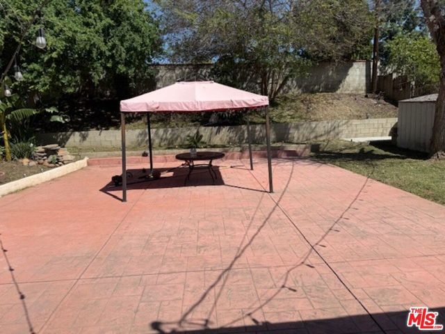 11648 Prager Avenue, Sylmar, CA 91342