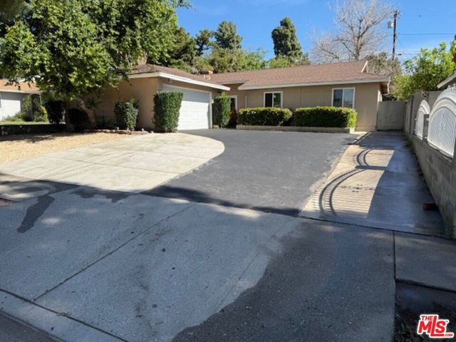11648 Prager Avenue, Sylmar, CA 91342