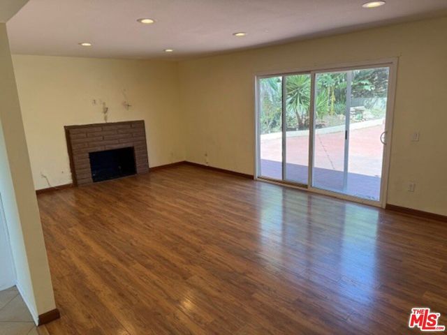 11648 Prager Avenue, Sylmar, CA 91342
