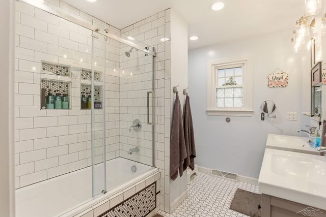 1634 Briarson Drive, Saginaw, MI 48638