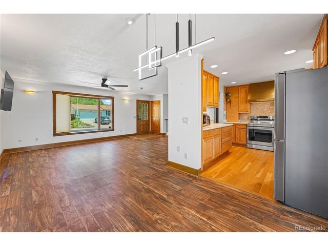 4222 E 91st Dr, Thornton, CO 80229