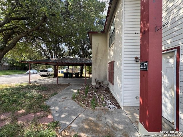 2117 Farmsville, San Antonio, TX 78245