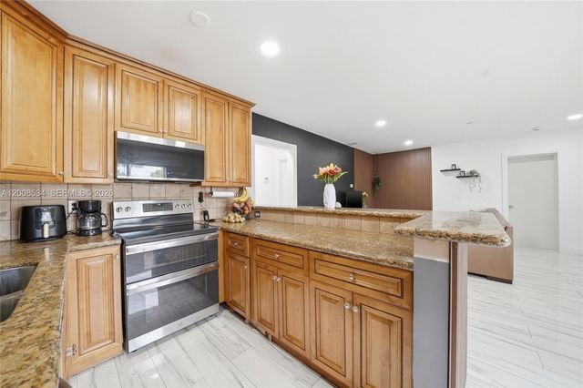 2202 NW 61st Pl 0, Margate, FL 33063