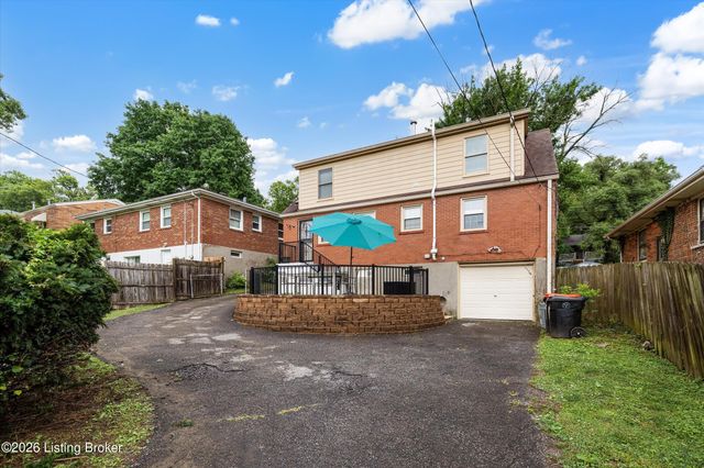1705 Quarry Hill Rd, Louisville, KY 40213