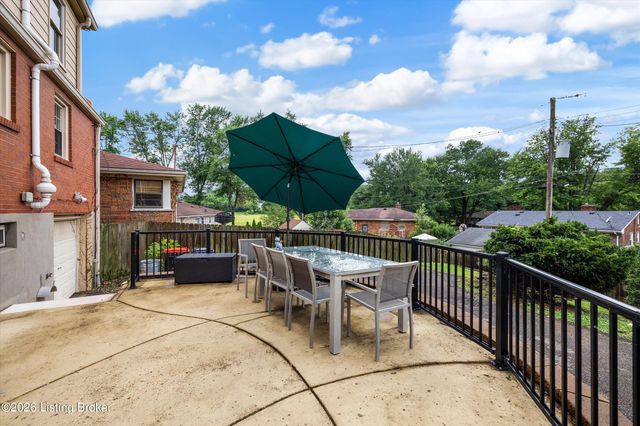 1705 Quarry Hill Rd, Louisville, KY 40213