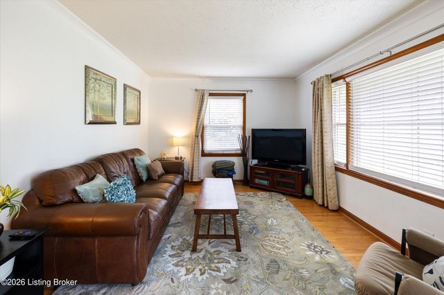 1705 Quarry Hill Rd, Louisville, KY 40213