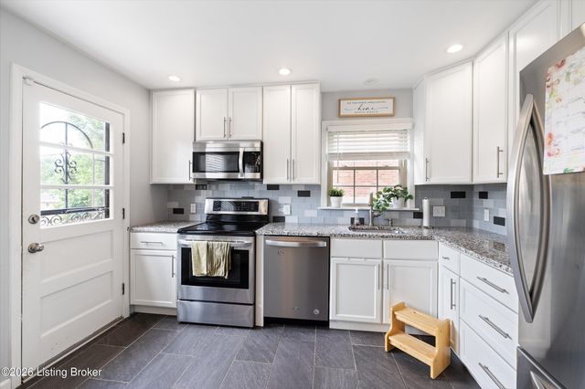 1705 Quarry Hill Rd, Louisville, KY 40213