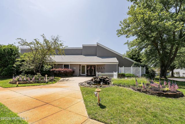 38 Mediterranean Court, Barnegat, NJ 08005