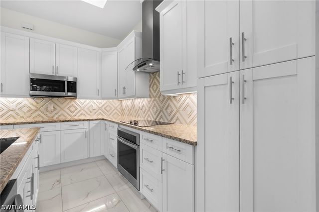 3026 64th AVE NE, Naples, FL 34120