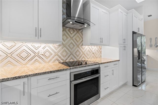 3026 64th AVE NE, Naples, FL 34120