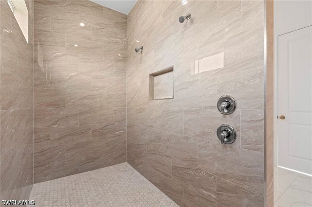 3026 64th AVE NE, Naples, FL 34120
