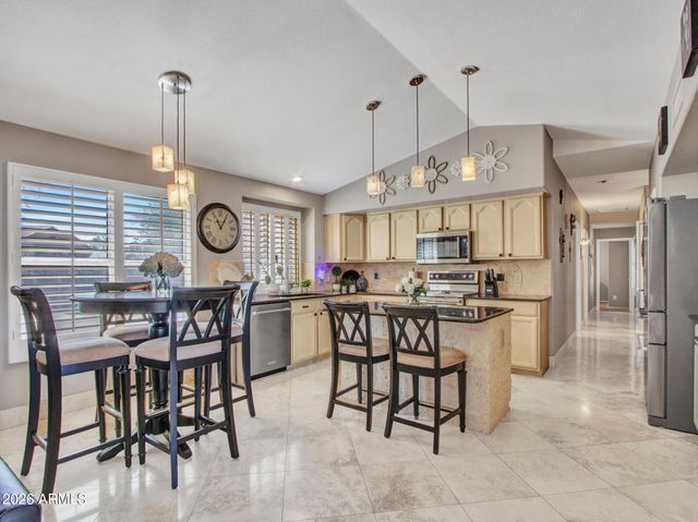 7846 W BEHREND Drive, Glendale, AZ 85308