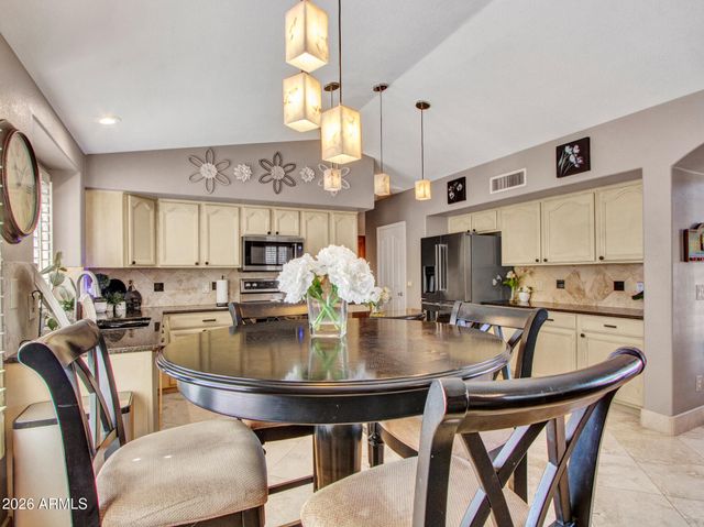 7846 W BEHREND Drive, Glendale, AZ 85308