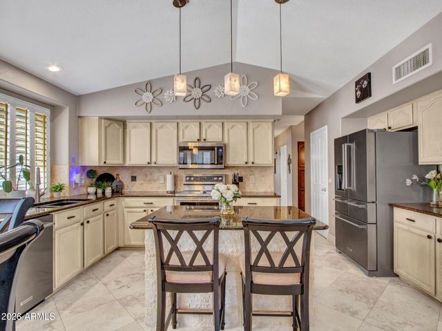 7846 W BEHREND Drive, Glendale, AZ 85308