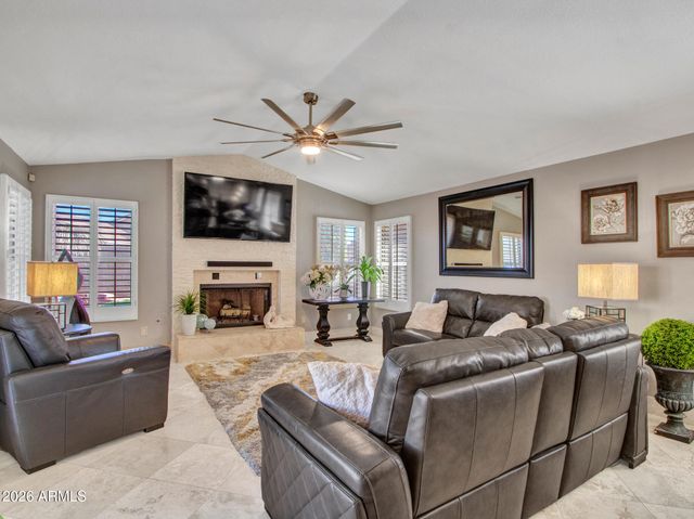 7846 W BEHREND Drive, Glendale, AZ 85308