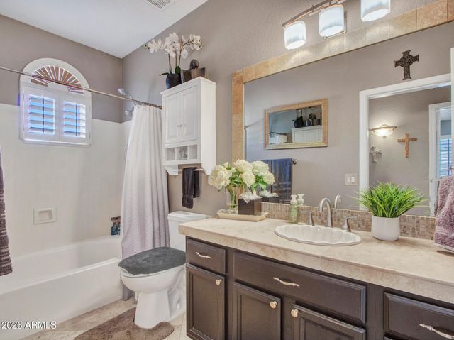 7846 W BEHREND Drive, Glendale, AZ 85308