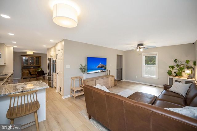 5200 SIGNAL CORPS DR, Fredericksburg, VA 22408