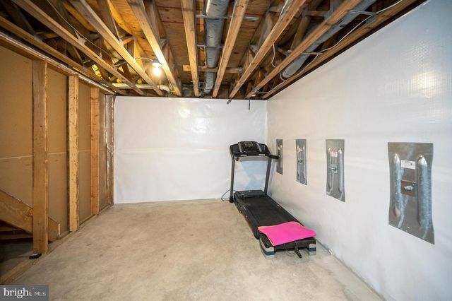 5200 SIGNAL CORPS DR, Fredericksburg, VA 22408