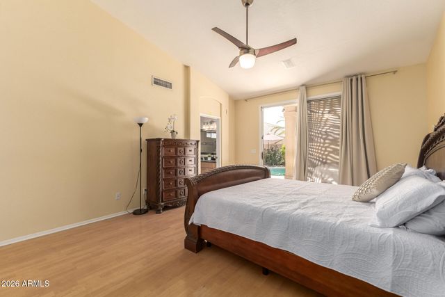 6071 W SHANNON Street, Chandler, AZ 85226