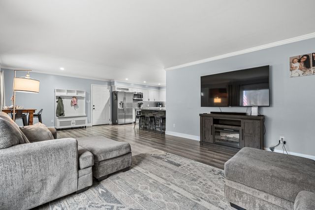 7654 N Sprinkle Road, Richland Twp, MI 49004