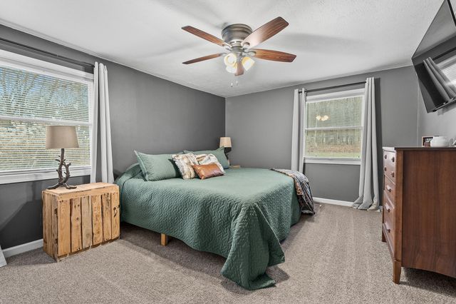 7654 N Sprinkle Road, Richland Twp, MI 49004