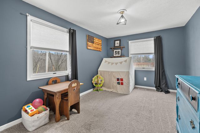 7654 N Sprinkle Road, Richland Twp, MI 49004