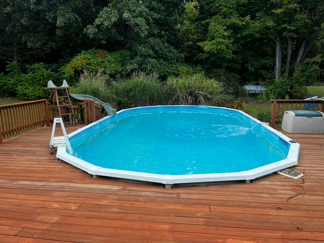 7654 N Sprinkle Road, Richland Twp, MI 49004