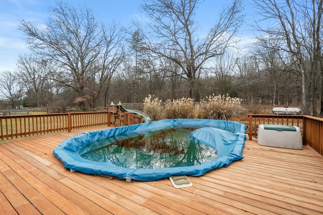 7654 N Sprinkle Road, Richland Twp, MI 49004