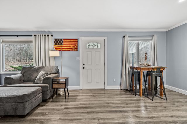 7654 N Sprinkle Road, Richland Twp, MI 49004