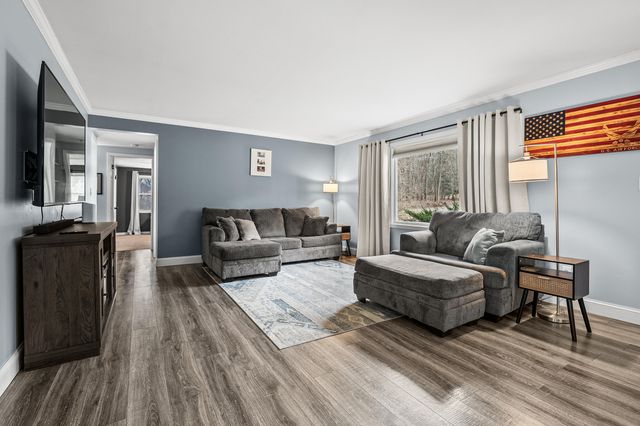 7654 N Sprinkle Road, Richland Twp, MI 49004